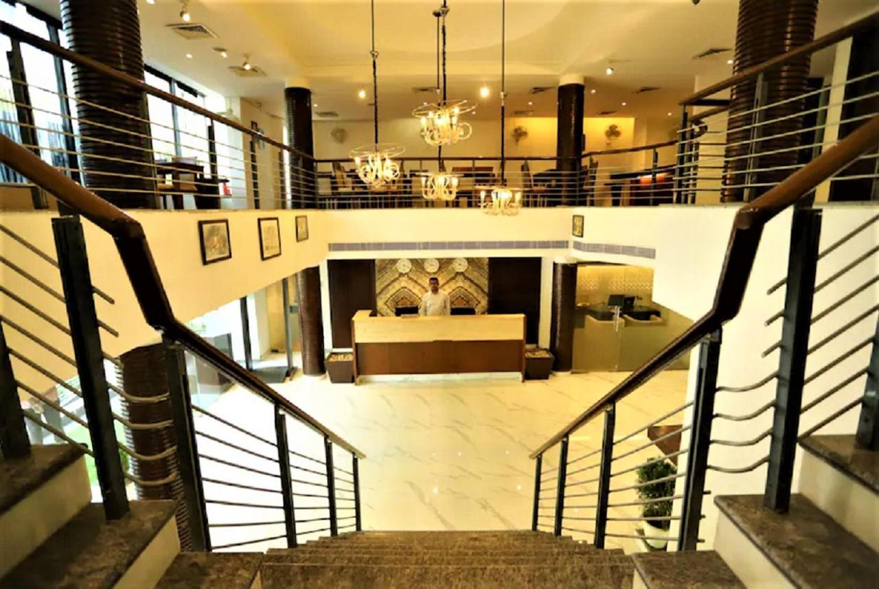 Hotel Arch International New Delhi Eksteriør bilde